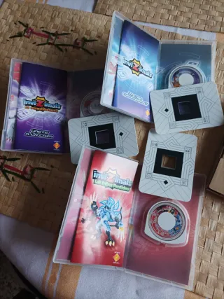 Cámara PSP 450X + 3 juegos Invizimals
