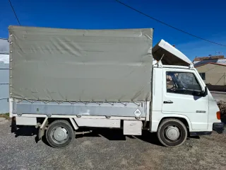 Mercedes-Benz MB 180