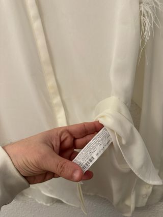 Camisa Zara Mujer Blanca con Plumas
