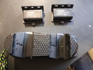 BASE DE CARGA Y 2 BATERÍAS PARA XBOX SERIE S/X
