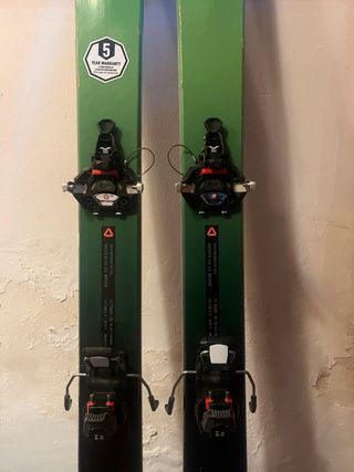 Esquís de muntanya Hagan core 84 156 pells i fixac