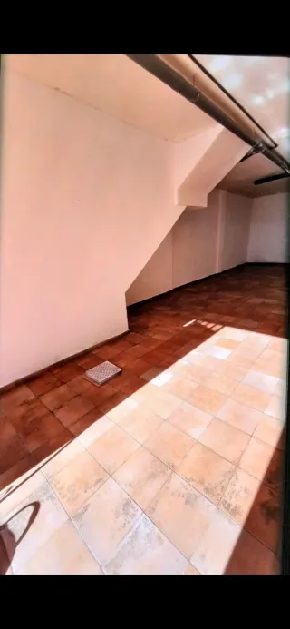 Alquiler de cochera.