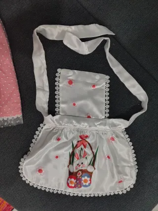 Vestito Pasqua bambina grambiule removibile