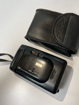 CÁMARA POLAROID 35 mm AF + DATEBACK –