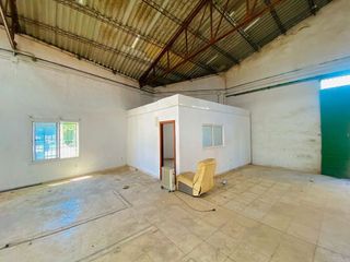 Nave industrial en venta en Polígonos - Recinto Ferial Cortijo de Torres en Málaga