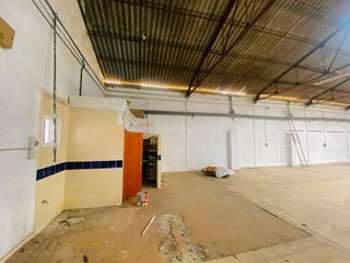 Nave industrial en venta en Polígonos - Recinto Ferial Cortijo de Torres en Málaga