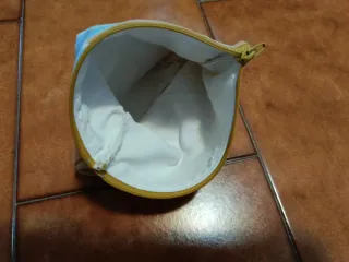 Pochette artigianale con fiori