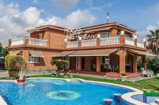 Chalet en venta en Berà Mar - El Francaset en Roda de Barà