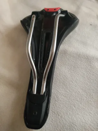 Sillín Prologo Negro/Rojo