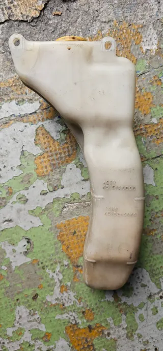 Depósito anticongelante Subaru Impreza.