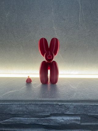 Cane palloncino rosso