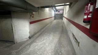 Garaje en venta en Elda