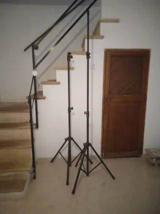 Lote 2 trípodes altavoces 3M