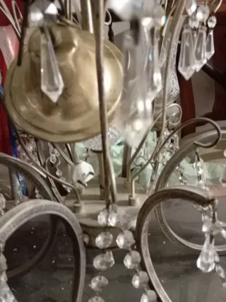 Espectacular Lámpara de araña dorada con cristales