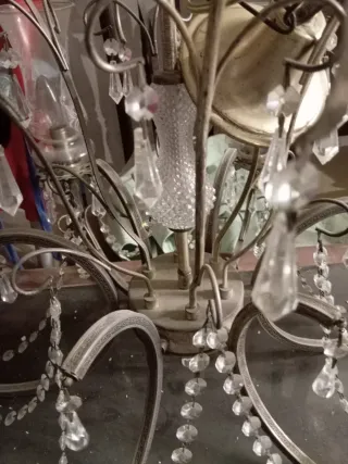 Espectacular Lámpara de araña dorada con cristales