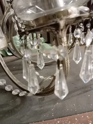 Espectacular Lámpara de araña dorada con cristales