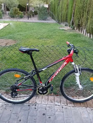 Bicicleta Orbea montaña roja y negra