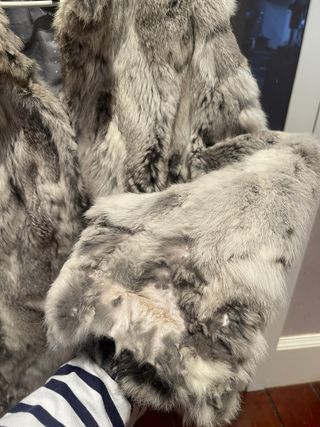 Chaquetón jaspeado gris y blanco súper suave