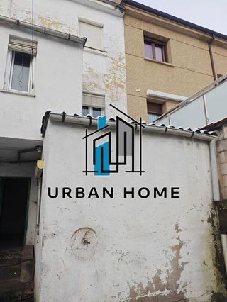 Casa adosada en venta en El Ejido - Santa Ana en León