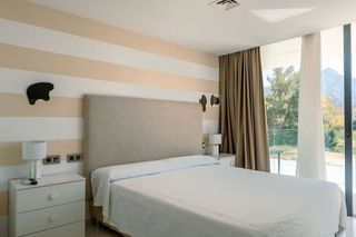 Chalet en alquiler en Los Naranjos - Las Brisas en Marbella