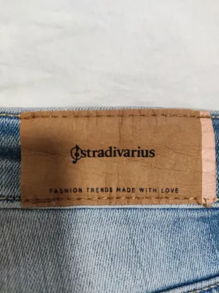 Pantalón vaquero Stradivarius T-32