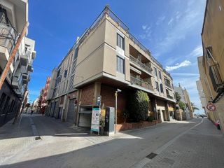 Garaje en venta en Centre en Badalona