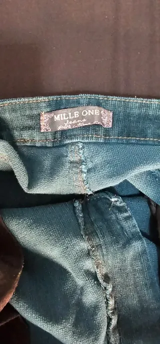 Pantaloni a coste vintage