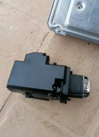 Conmutador arranque, centralita y llave