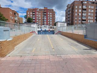 Garaje en venta en La Serna en Fuenlabrada