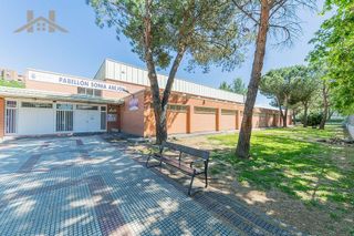 Local comercial en venta en Fresnos en Torrejón de Ardoz