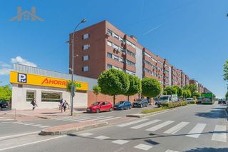 Local comercial en venta en Fresnos en Torrejón de Ardoz