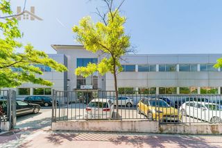 Local comercial en venta en Fresnos en Torrejón de Ardoz