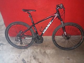 Bicicleta Montaña Giant ATX 27.5