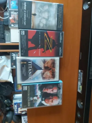 Películas VHS: Titanic, Zorro, etc.