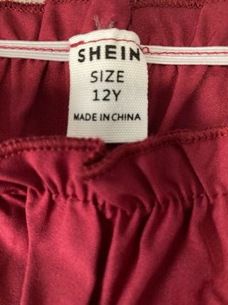 Vestido o disfraz estilo medieval burdeos