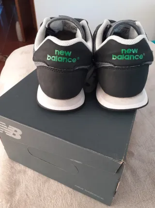 Zapatillas New Balance 500 Negro y Verde