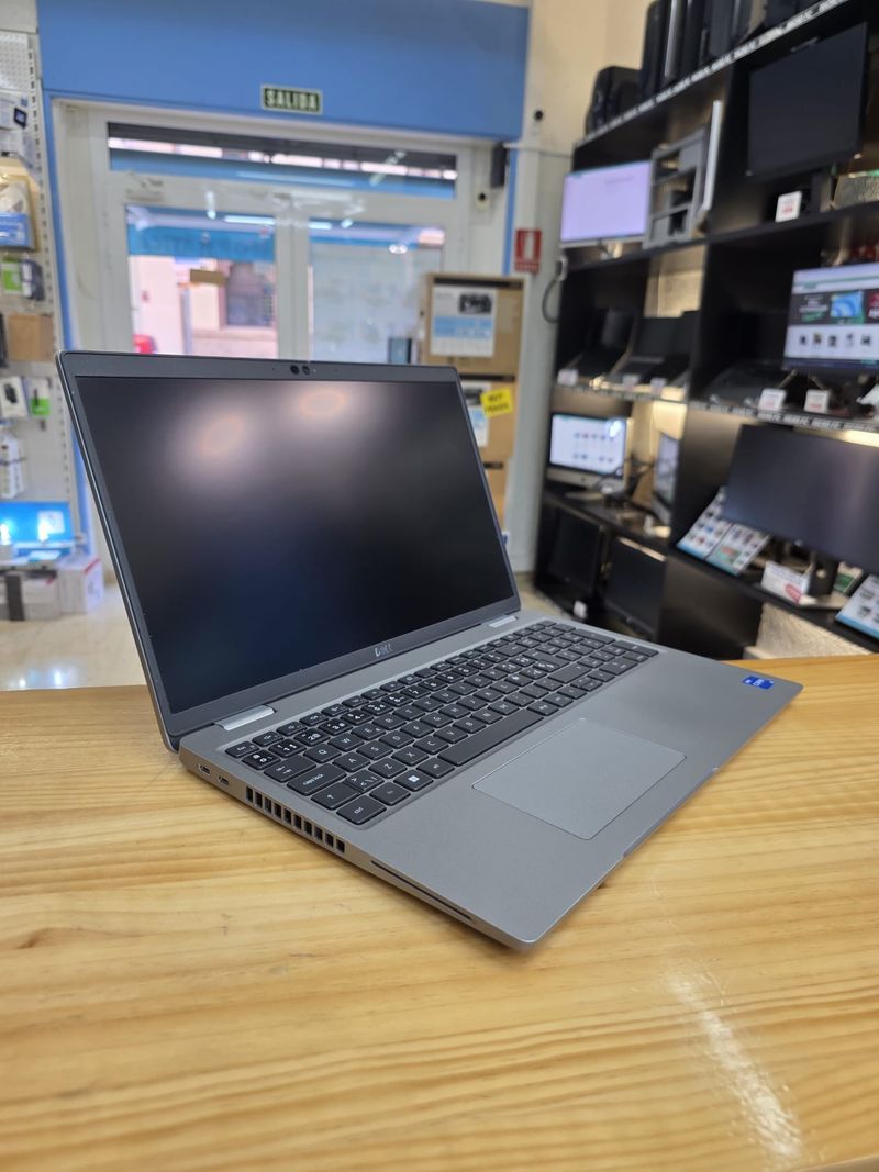 PORTATIL DELL LATITUDE 5520 I5 11GEN R.607 afbeelding 3