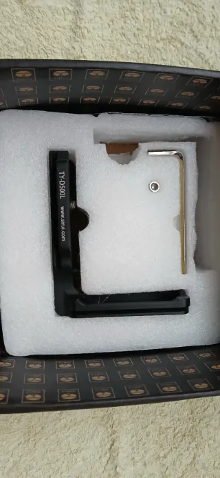 Plato L Sirui para Nikon D500 TY-D500L