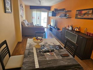 Piso en venta en Fondo en Santa Coloma de Gramanet