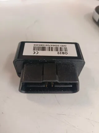Localizador de vehículos GPS OB22