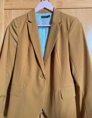 Americana camel Stradivarius