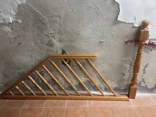 Barandilla de madera para escaleras