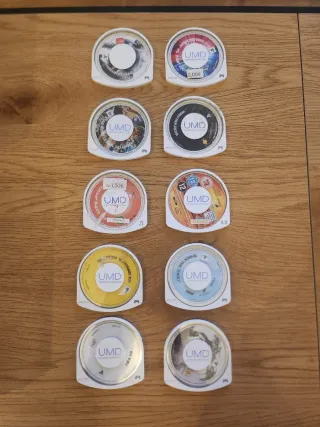 Lote 10 UMDs PSP: Giochi e Film
