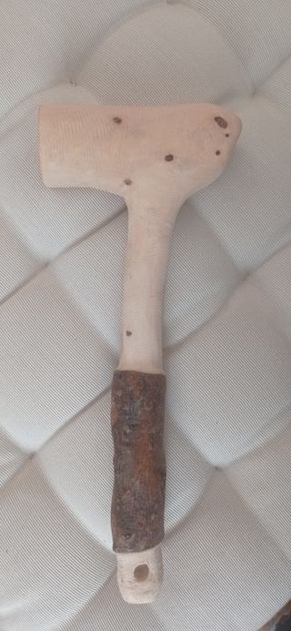 Martillo de olivo artesanal