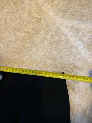 Falda Burberry Negra Vintage