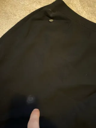 Falda Burberry Negra Vintage