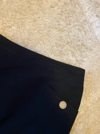 Falda Burberry Negra Vintage