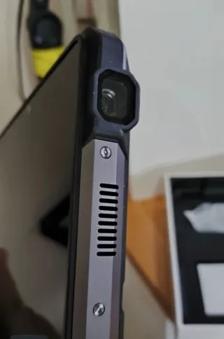 Tablet Unihertz 8849 Tank PAD con Proiettore, 5G