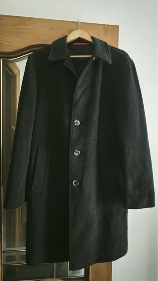 Abrigo de lana negro
