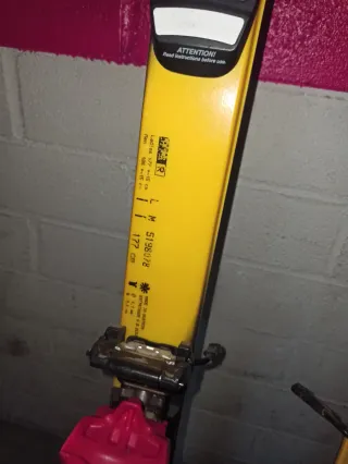 Esquís Blizzard RCS con fijaciones